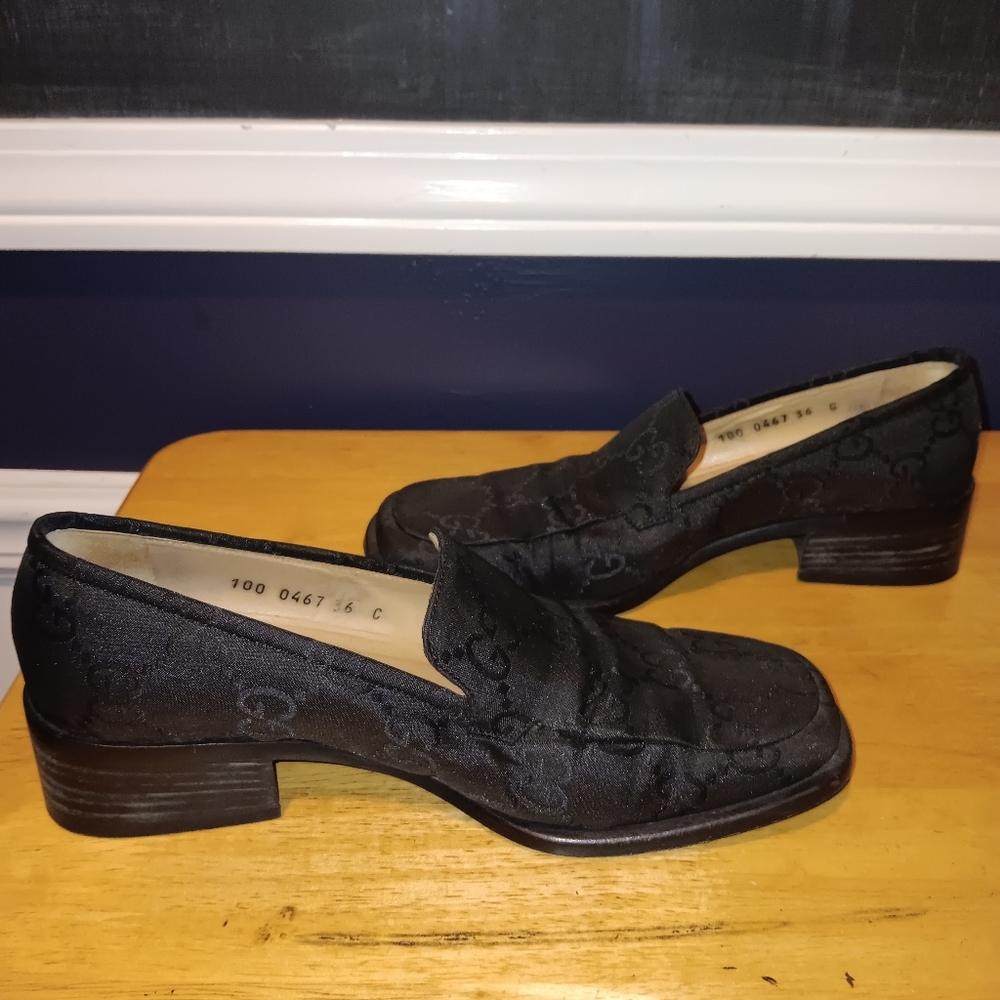 Gucci Black GG Monogram Satin Loafers - Picture 3 of 4